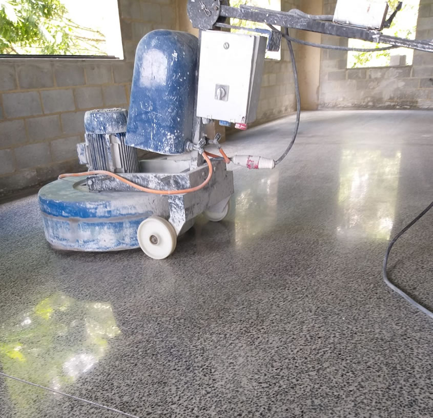 Lapidação de concreto